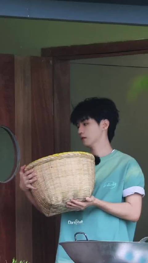 一扇会反复出现王俊凯的门