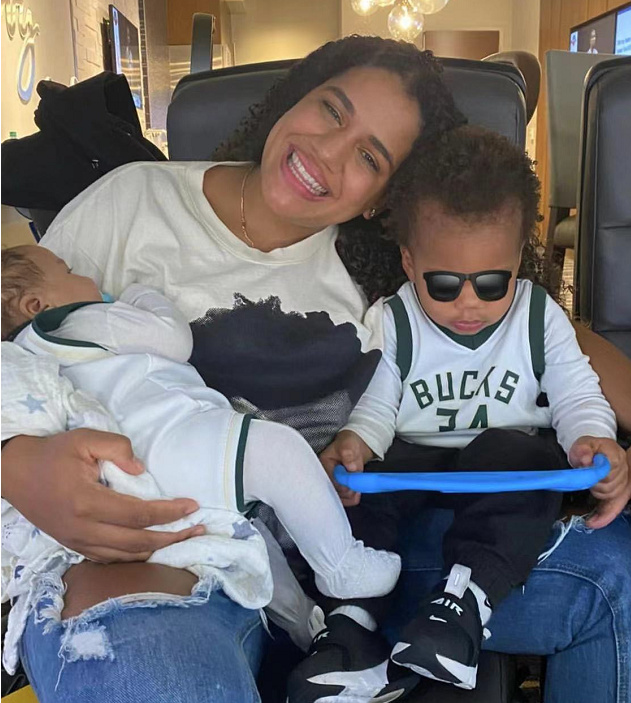  当字母哥遇上库里NBA新时代力量与技巧的终极碰撞