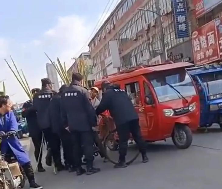 有黑幕?围抢老人甘蔗外包公司承包费2000多万,被投诉不正当竞争休闲区蓝鸢梦想 - Www.slyday.coM 有黑幕?围抢老人甘蔗外包公司承包费2000多万,被投诉不正当竞争休闲区蓝鸢梦想 - Www.slyday.coM