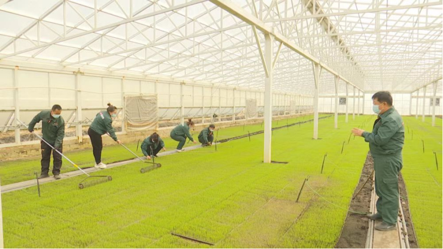 “五一”假期第一天,吉林省委书记与农民兄弟一起过!休闲区蓝鸢梦想 - Www.slyday.coM “五一”假期第一天,吉林省委书记与农民兄弟一起过!休闲区蓝鸢梦想 - Www.slyday.coM