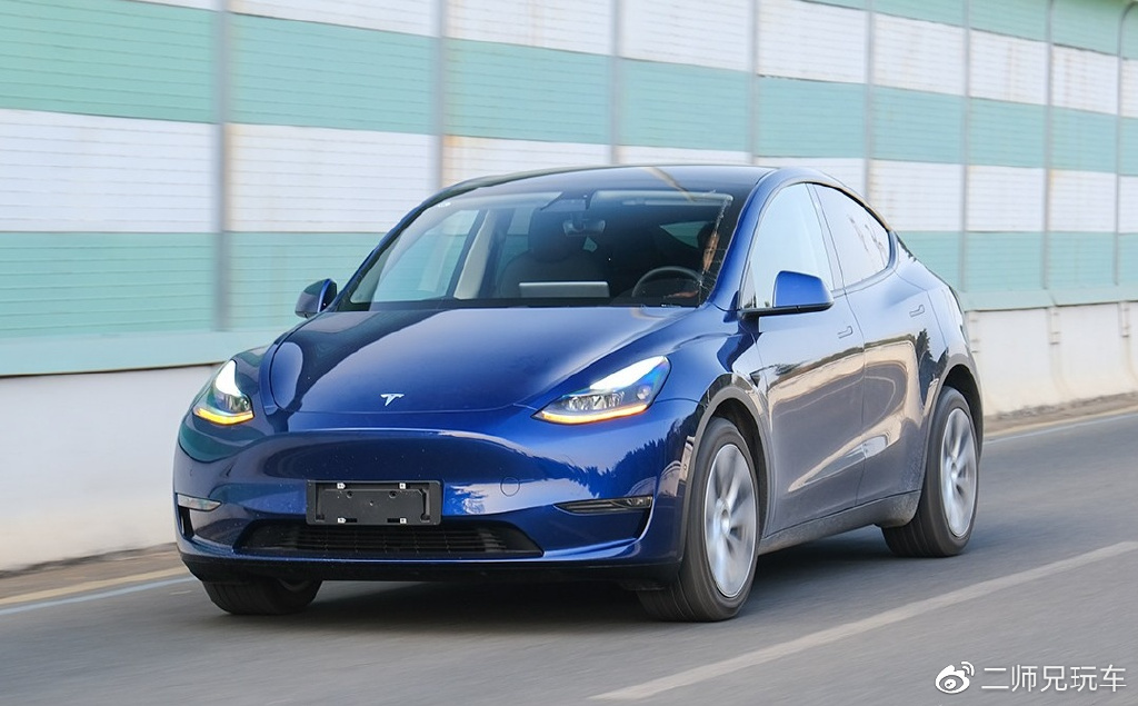 特斯拉Model Y领衔,38万级豪华纯电SUV海选,买BBA真不如买国产?