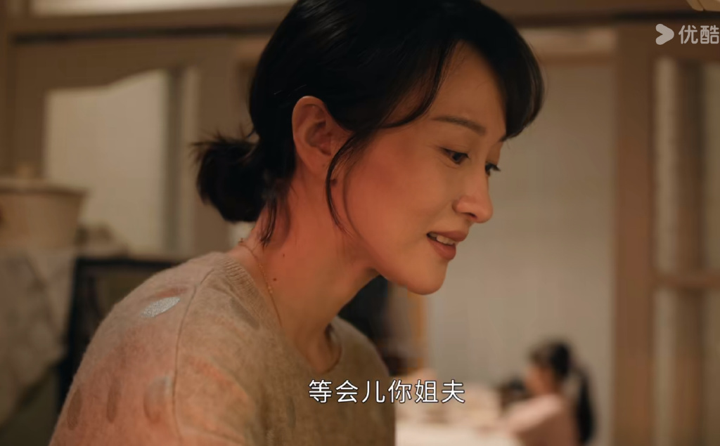 《雪迷宫》最爽的一场戏，家庭主妇秒变大佬，以暴制暴slay全场