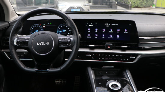 智能车机评测：2025款起亚狮铂拓界