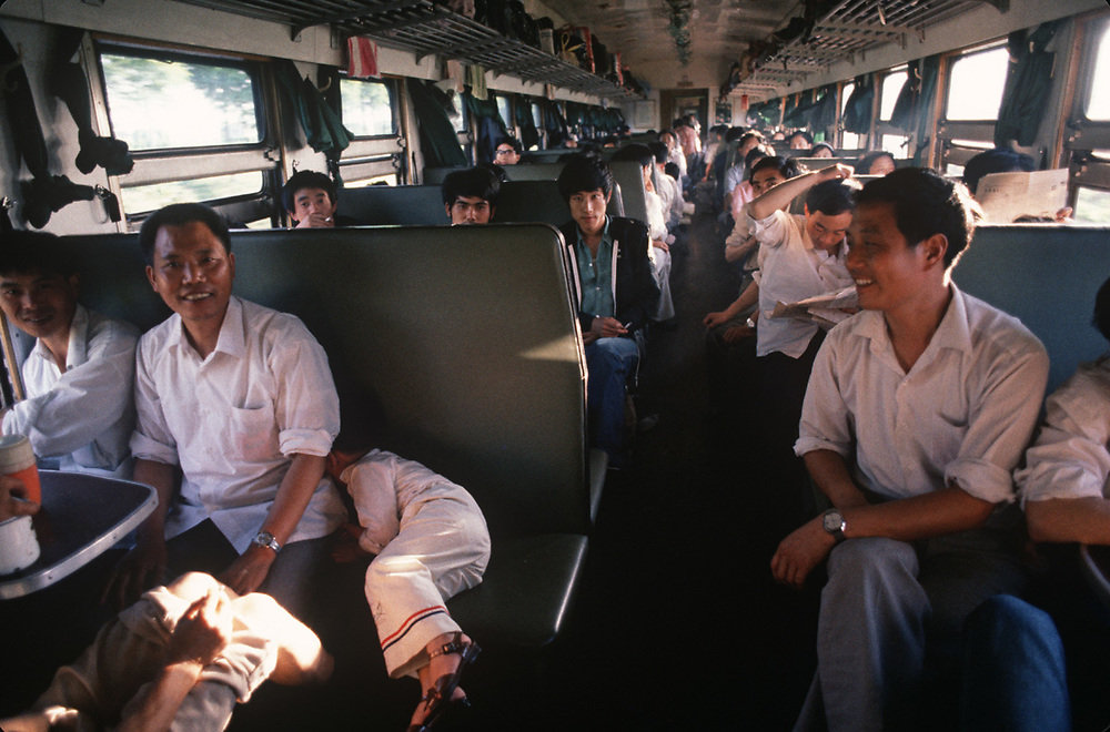 80年代的中国绿皮火车摄影师alainlegarsmeur