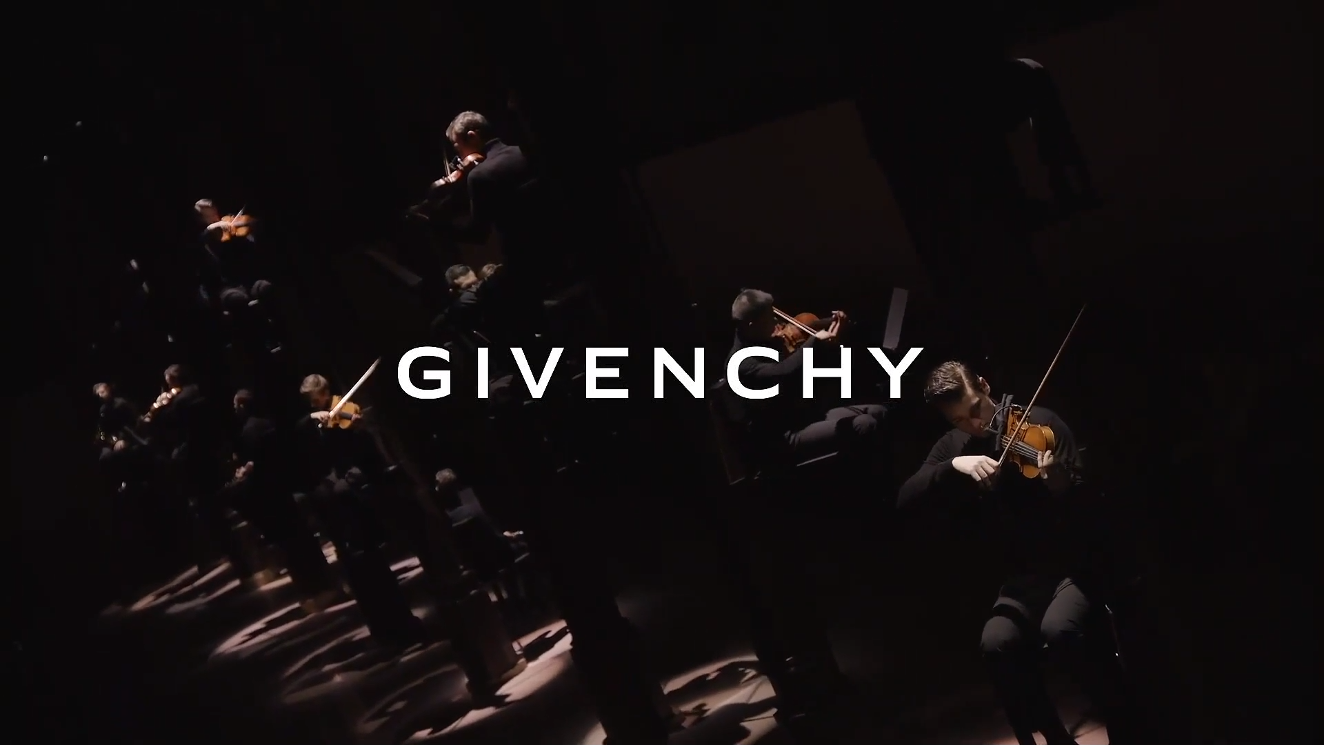 Givenchy,givenchy logo 纪梵希(givenchy)-2020春夏高级时装-全场秀