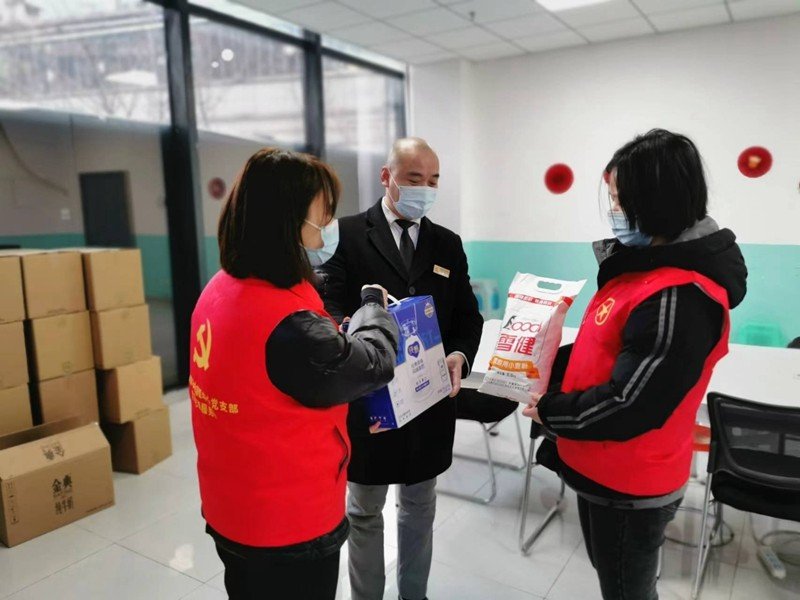 【新春走基层】暖心关怀送上门 春节守护我在岗