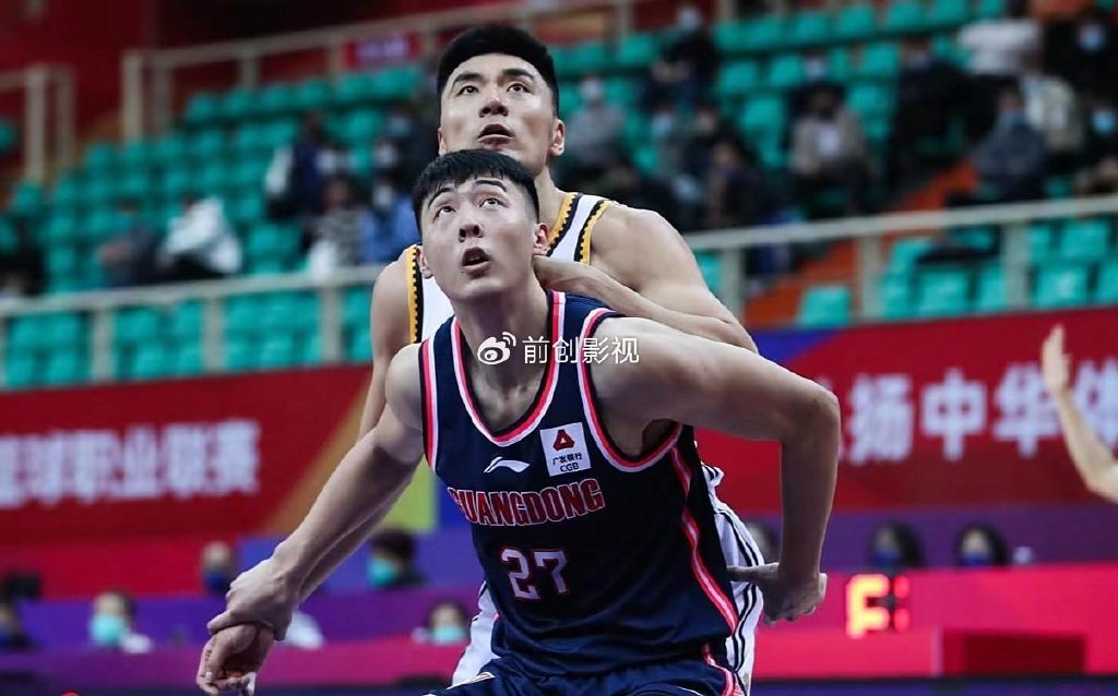 杜锋再受打击！2米13中锋解约，1年内不找下家，单挑韩德君不手软