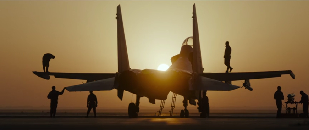 《长空之王》上映，喜欢《壮志凌云》和王一博的观众可以去看看
