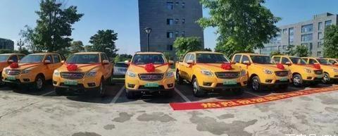 小长假来临 看帅铃i3-T330纯电动皮卡加固电网英姿