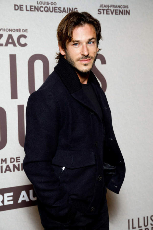 法国著名男星因滑雪事故身亡,与他有两面之缘的小时新闻记者:谦逊有礼,帅到令人窒息休闲区蓝鸢梦想 - Www.slyday.coM 法国著名男星因滑雪事故身亡,与他有两面之缘的小时新闻记者:谦逊有礼,帅到令人窒息休闲区蓝鸢梦想 - Www.slyday.coM