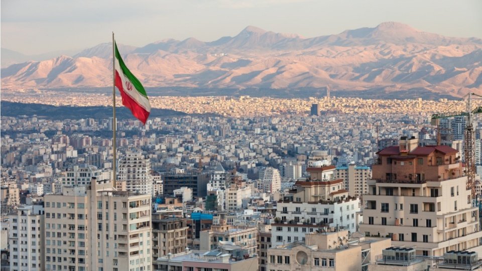 伊朗试行“国家加密货币”，修改中央银行法