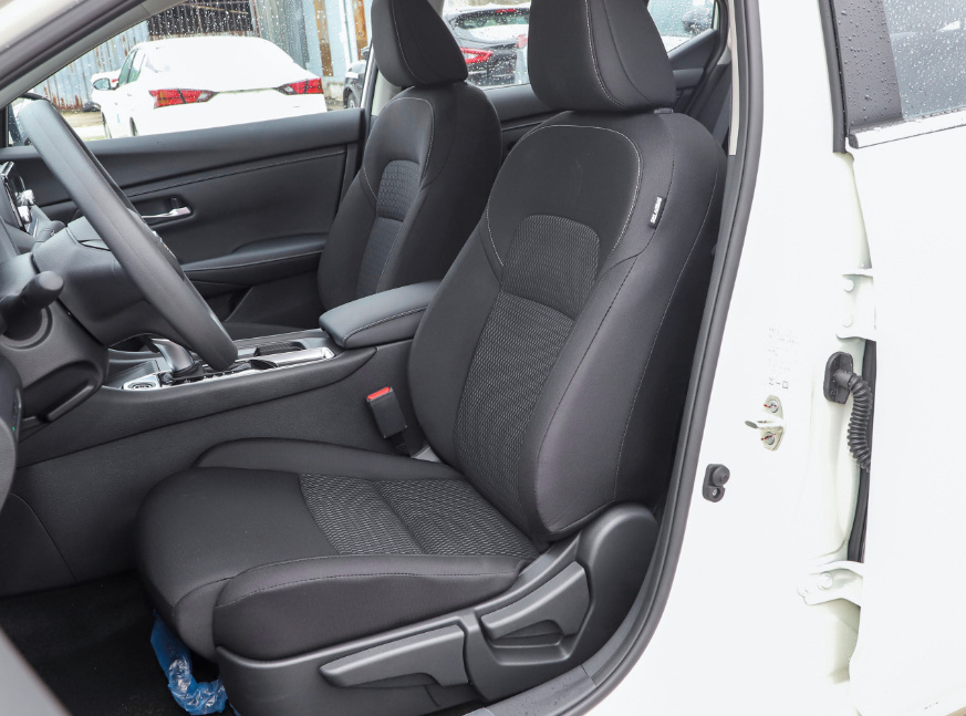 合资紧凑型轿车大比拼:雪佛兰科鲁泽VS日产轩逸谁更强?