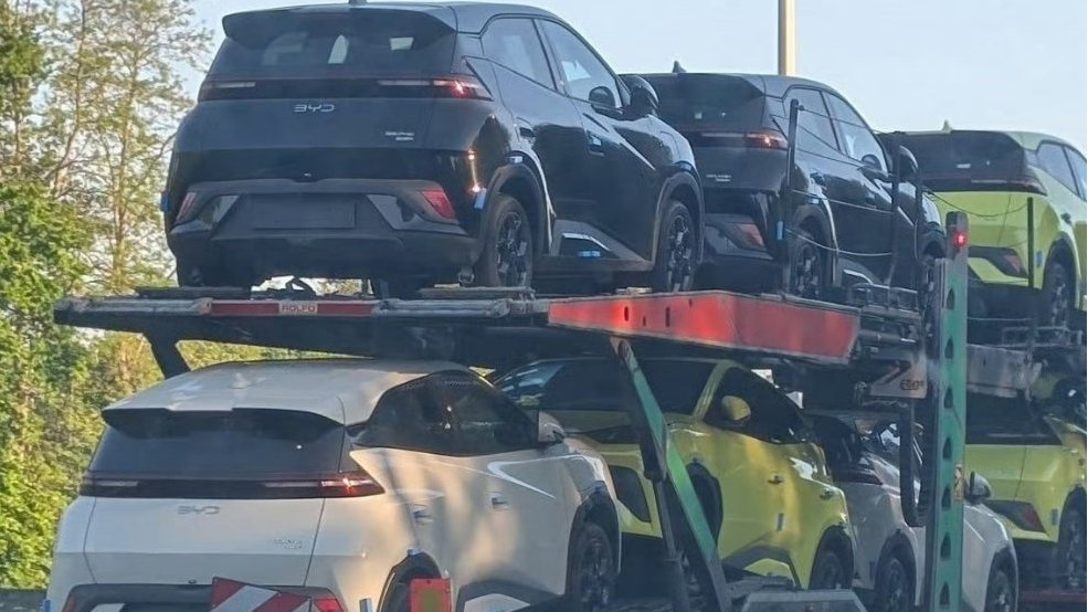 全球“电动汽车”排位发生变化：特斯拉丢冠，中国车企逆袭上位