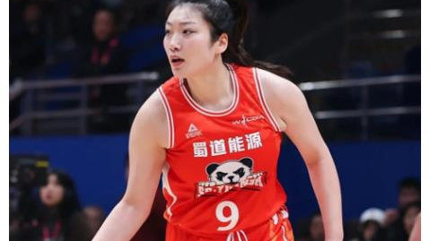 李梦离队发生大反转！宫鲁鸣说出实情，姚明都坐不住了，女篮管理遇到