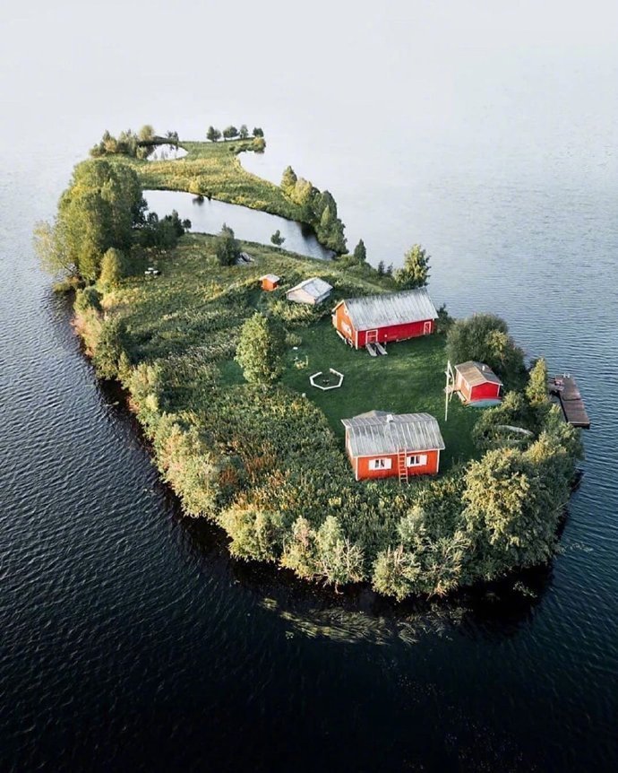 好棒的花园别墅 芬兰罗瓦涅米的家岛·位于凯米河中·当地最小岛