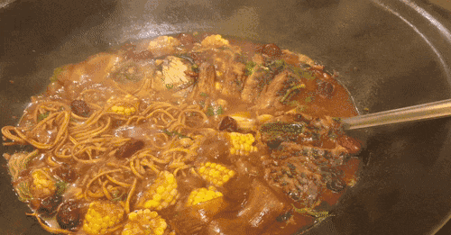 东北人买菜有多豪横?大妈一出手就是1000斤白菜……休闲区蓝鸢梦想 - Www.slyday.coM 东北人买菜有多豪横?大妈一出手就是1000斤白菜……休闲区蓝鸢梦想 - Www.slyday.coM