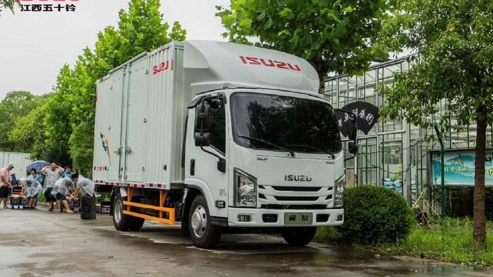 高强度钢车架承载力强 江西五十铃翼放轻卡轻松载重