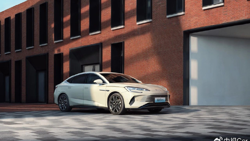 比亚迪一路“狂飙”销量超300万， “地表最强销冠”创历史