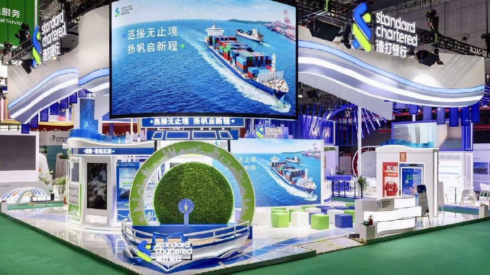 佛瑞亚参展进博会谈汽车行业新质生产力：绿色与创新并进