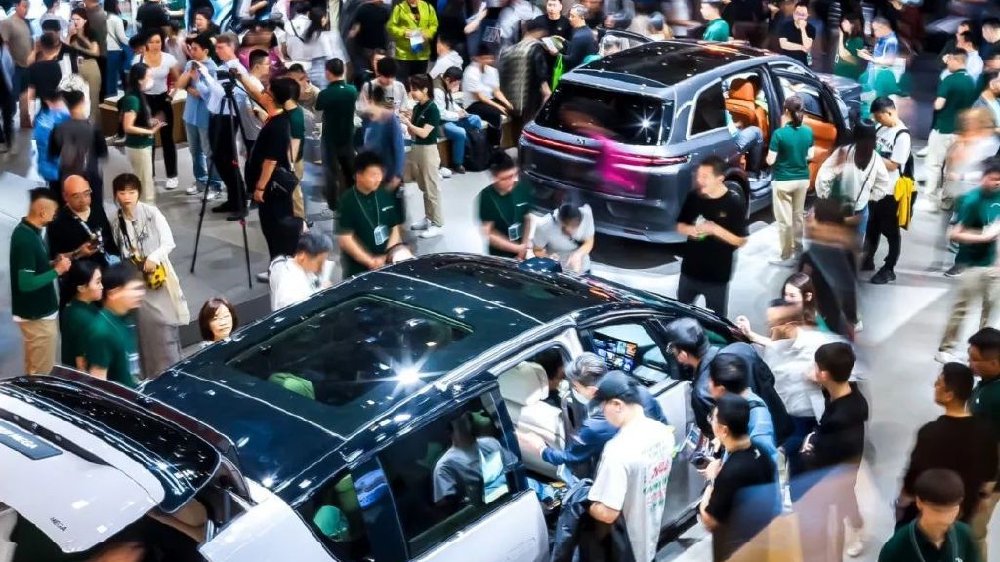 “销售朋友们，别再拿置换补贴退坡逼单了”