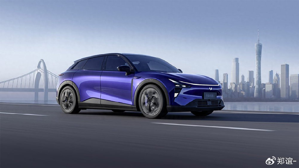 网传极越大批量裁员，你也不看看极越背后是谁，就在此造谣？