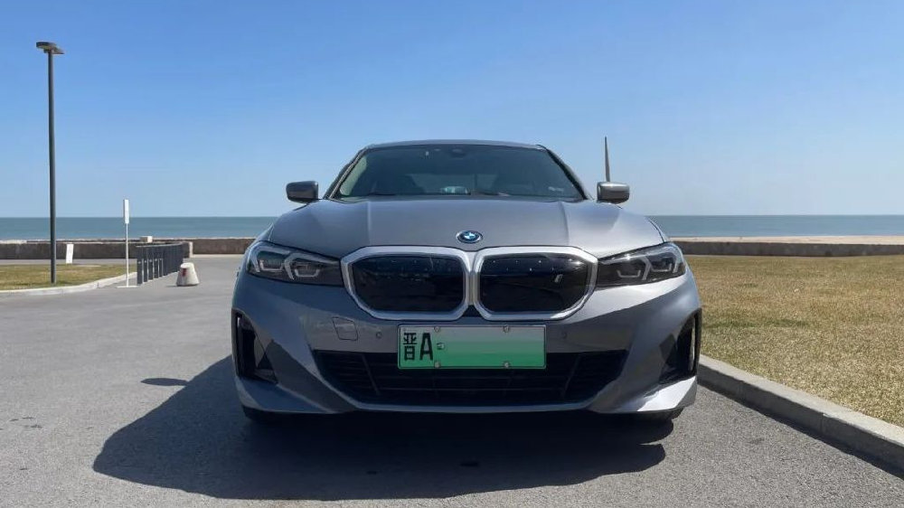 宝马i3年度用车总结：动力出色、操控精准、续航够用，一切很满意