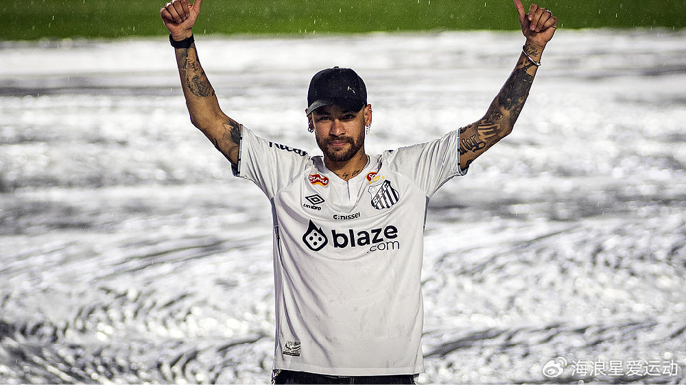 羡煞众人！内马尔通勤工具是直升机，往返桑托斯油费近万元！