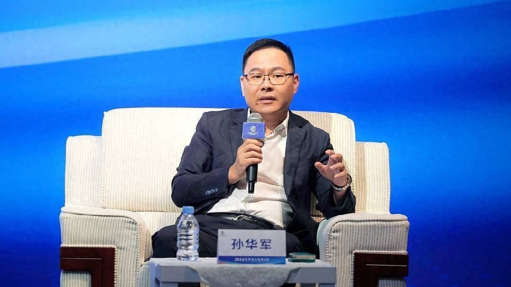 全民智驾来了，全民固态还远吗？比亚迪2027年推出固态电池！