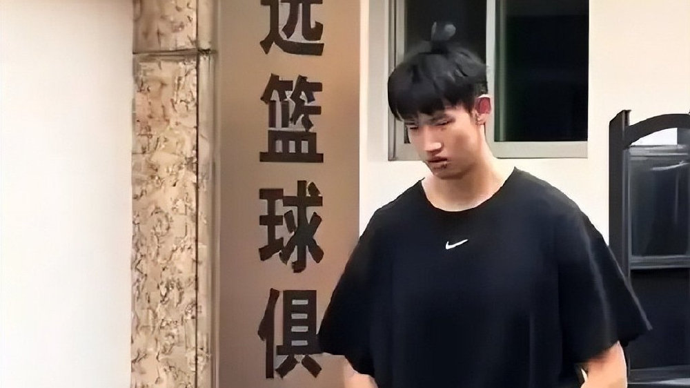 锋线新星拒留广东，山西续约张宁，辽宁报价赵维伦，山东完成首签