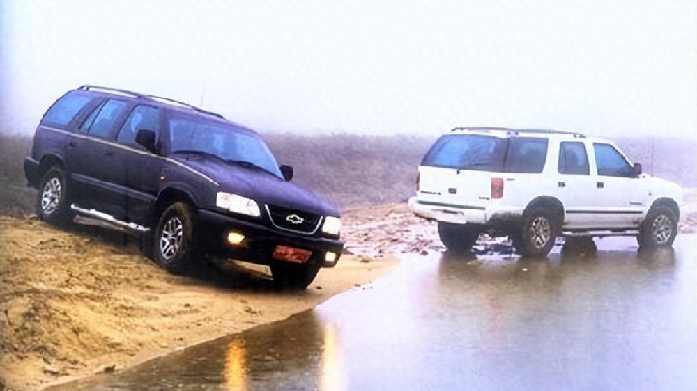 雪佛兰首款国产车型：硬派SUV，金杯通用开拓者，4年销量1万台