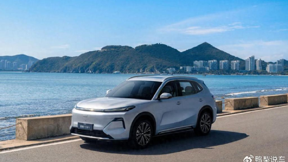 想花10万左右买SUV，可以看看这两款，舒适动力强，油耗低