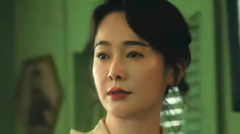 少妇感碾压少女感！《扫毒风暴》2个毒枭千金，左小青出场就赢了