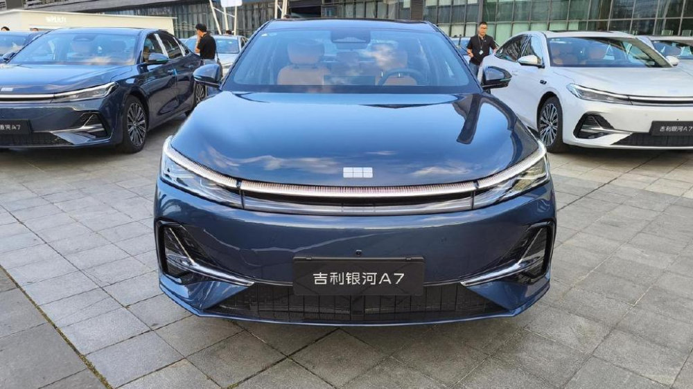 又一爆款？吉利银河A7上市，仅8万元