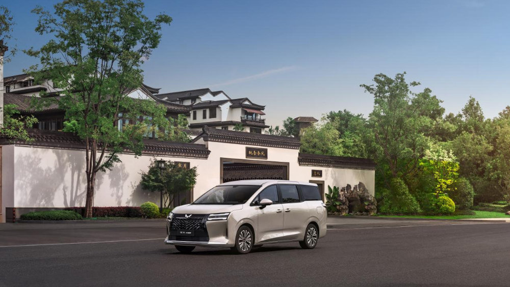 新时代人民的MPV 星光730惊艳亮相成都车展