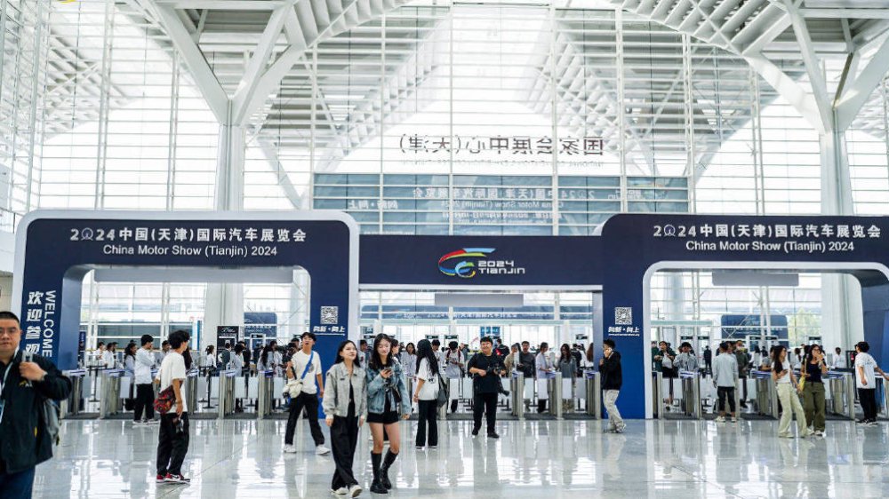 明年多掏数万元！新能源车购置税免征进入倒计时，国庆车展“薅羊毛”