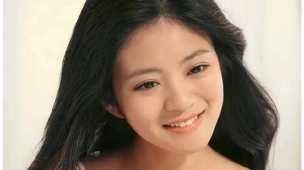 王丽坤短剧复出！惊人美貌错过时代红利，老公入狱后安以轩吃喝玩