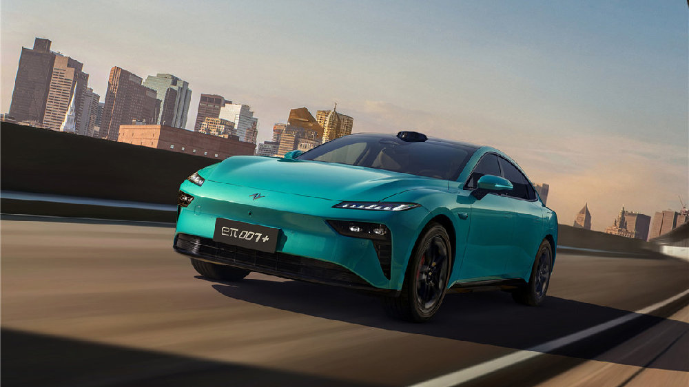 双动力与激光雷达全备上，奕派eπ007+赶上趋势不掉队