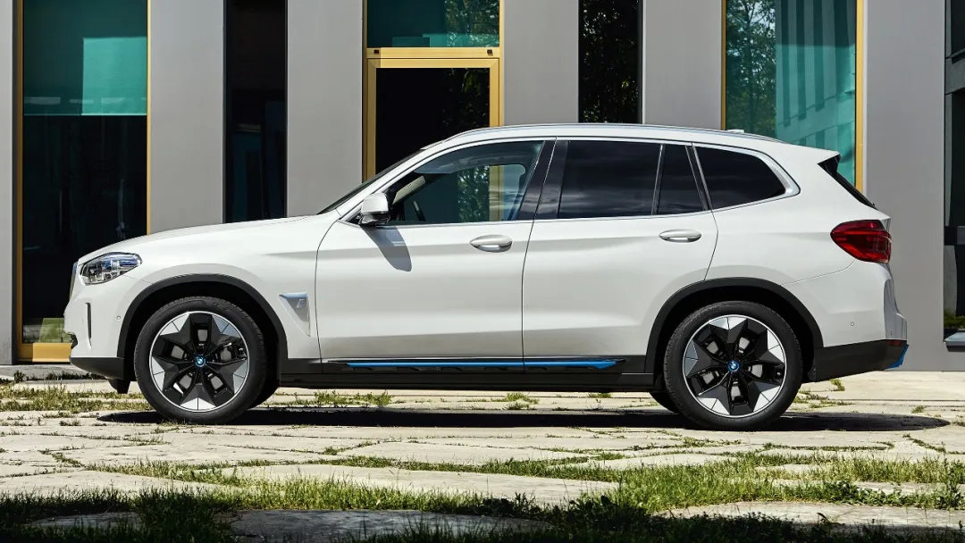 年轻人的第一台AMG!只需不到4000块!