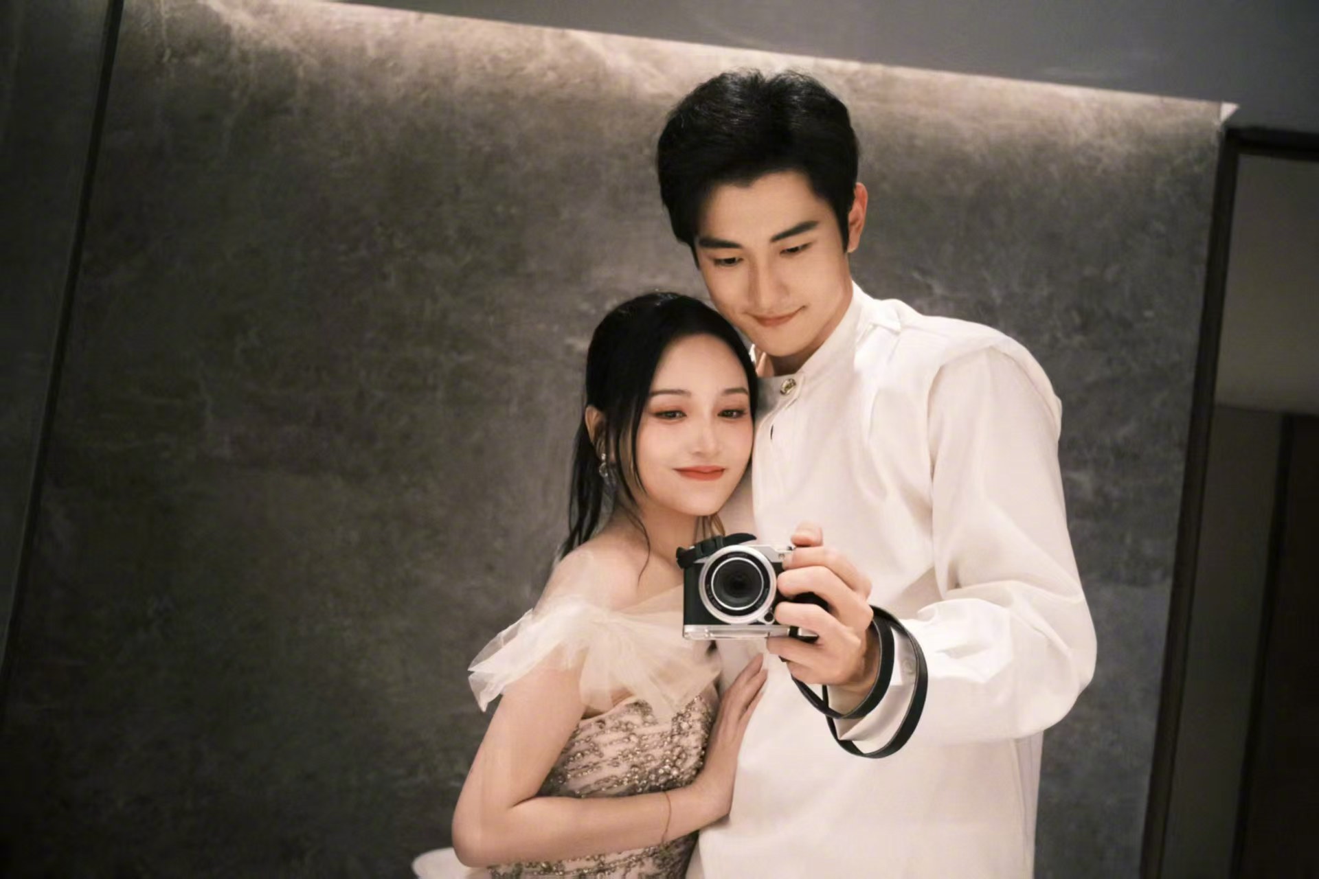 金莎孙丞潇湖南卫视中秋同台对唱花好月圆夜