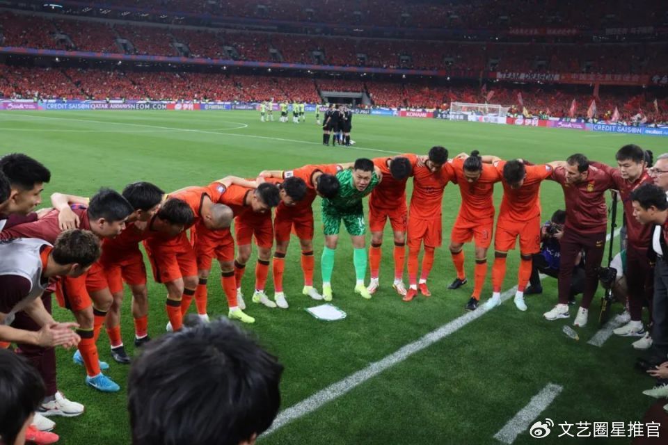 国足生死战首发曝光：王钰栋突击！张玉宁韦世豪冲锋 塞鸟组织进攻