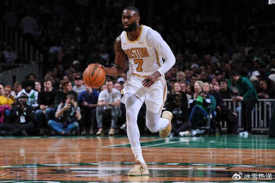 当塔图姆缺阵时，波士顿凯尔特人如何依靠三分雨终结连败？