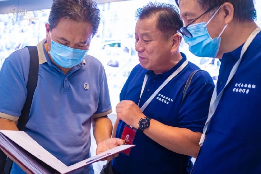 想你的风吹到了西站,这个《最美建设者》摄影展不容错过休闲区蓝鸢梦想 - Www.slyday.coM 想你的风吹到了西站,这个《最美建设者》摄影展不容错过休闲区蓝鸢梦想 - Www.slyday.coM