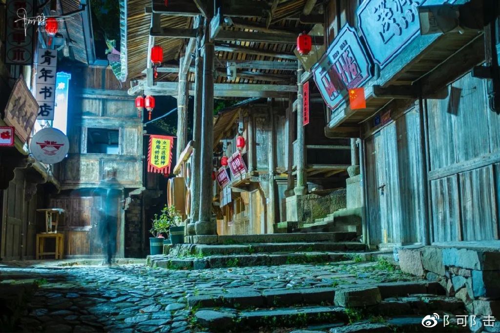 夜摄这对国宝级的 “姊妹桥” ,黯淡灯光下,连泗溪都好像是我的休闲区蓝鸢梦想 - Www.slyday.coM 夜摄这对国宝级的 “姊妹桥” ,黯淡灯光下,连泗溪都好像是我的休闲区蓝鸢梦想 - Www.slyday.coM