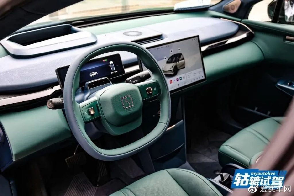 20万级凯迪拉克GT4和极氪咋选?