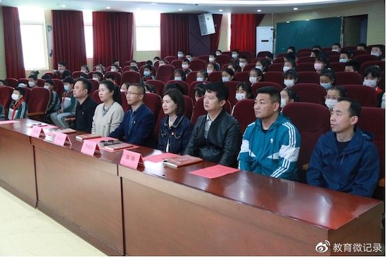 武汉vi设计（武汉光谷第八小学“崇德尚美”幸福微行动暨学校共建启动仪式举行）光谷八小是不是很差，