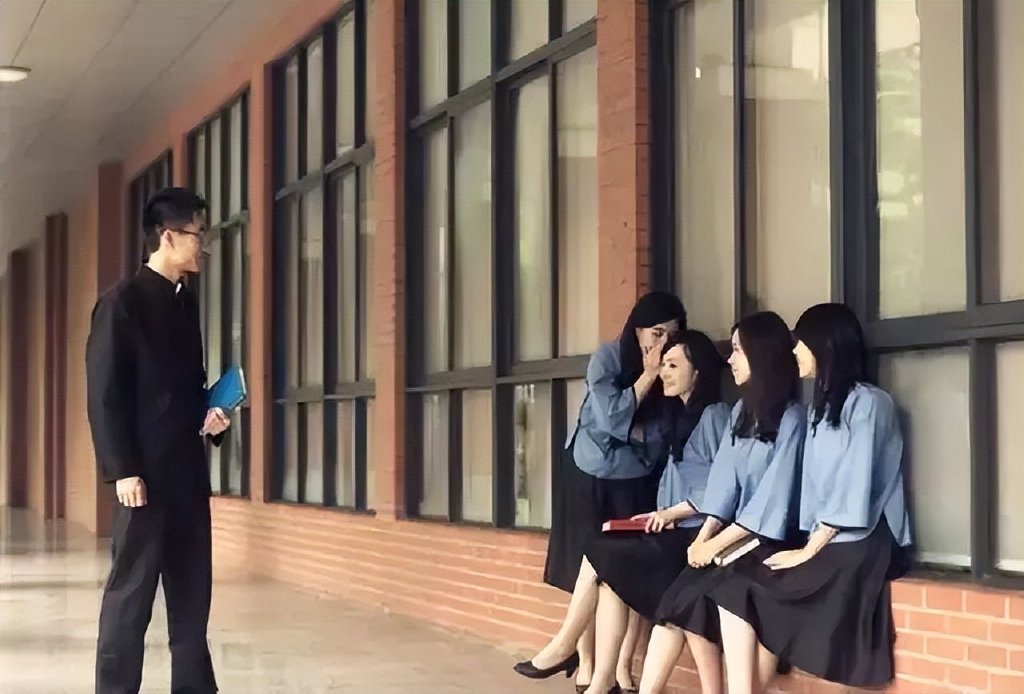 写给第一批毕业的00后的一段文字:毕业快乐,保持奋进的姿态休闲区蓝鸢梦想 - Www.slyday.coM 写给第一批毕业的00后的一段文字:毕业快乐,保持奋进的姿态休闲区蓝鸢梦想 - Www.slyday.coM