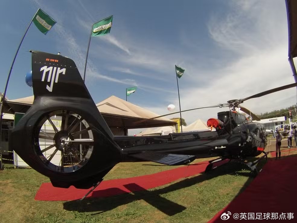 Globo：内马尔乘坐直升机到训练场通勤来回油钱近9千元，他正在桑托斯购置豪宅