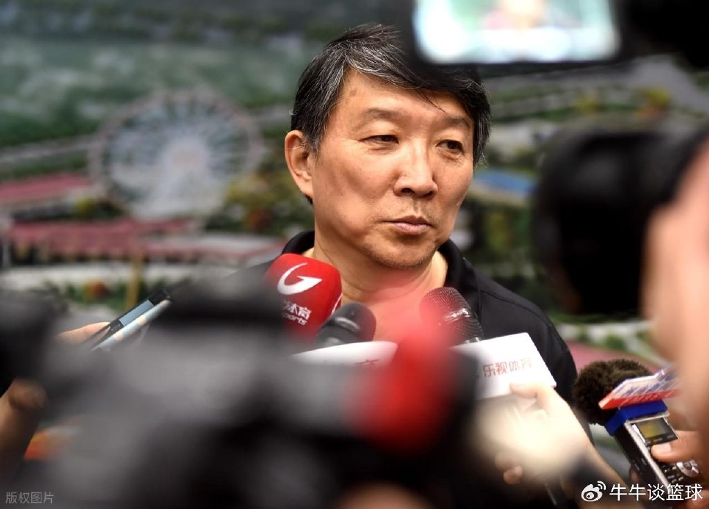 宫鲁鸣放话了！女篮选拔标准曝光，李梦王思雨或回归，刘禹彤有戏