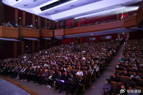 金莎科美群星演唱会暨27周年庆典燃动中央民族歌舞团民族剧院