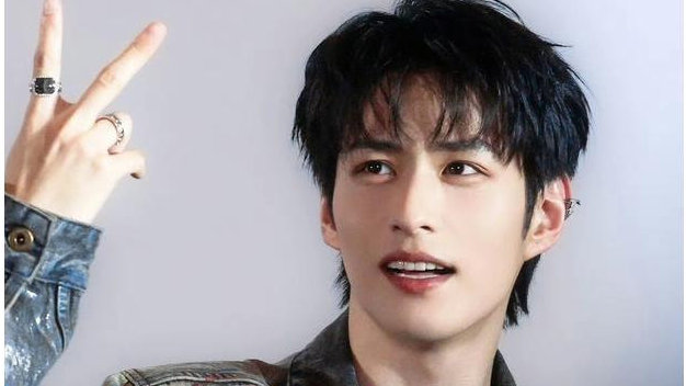 一日六瓜！阮经天恋小20岁女友，文咏珊密婚生子，方媛产三胎引热议